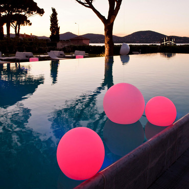 Ball Bluetooth Indoor / Outdoor LED Lamp
